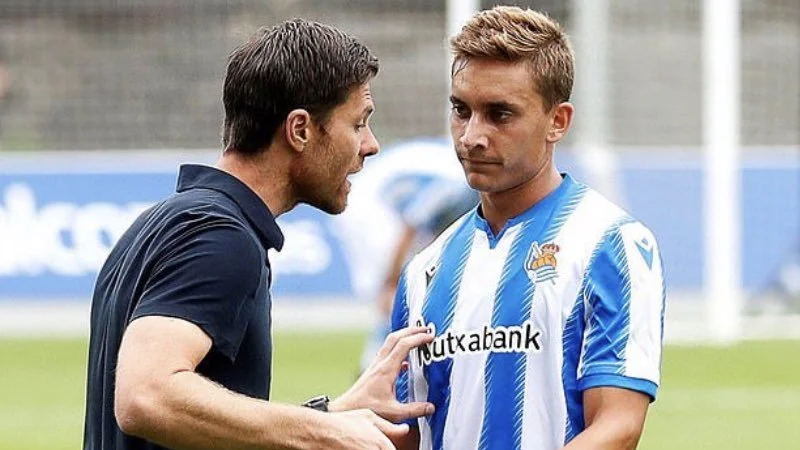 包含深圳男篮转会期强势反弹；志在欧联名次提升；悬念犹存；轮换策略成焦点的词条-亚博娱乐入口