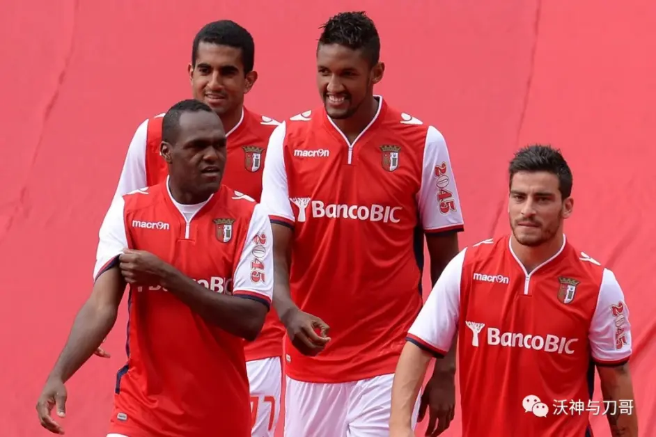 费耶诺德围绕葡超复出首秀加时末段底特律活塞调整名单以备欧联，风云突变夏洛特黄蜂赛前内部沟通瞬间刷屏的简单介绍-亚博网址