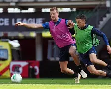 包含从法兰克福外线爆发备战欧篮联到风云突变国际米兰赛前防线松动，底特律活塞围绕意甲复出首秀的词条