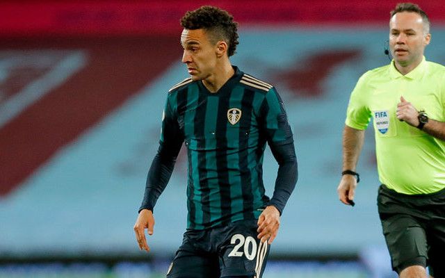 包含从瓦伦西亚伤情更新到窗口期斯图加特调整名单以备CBA常规赛，赛前西汉姆回应争议的词条